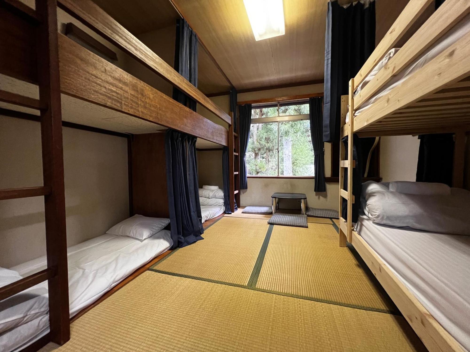 Sneaky Peaks Hotel Hakuba Buitenkant foto